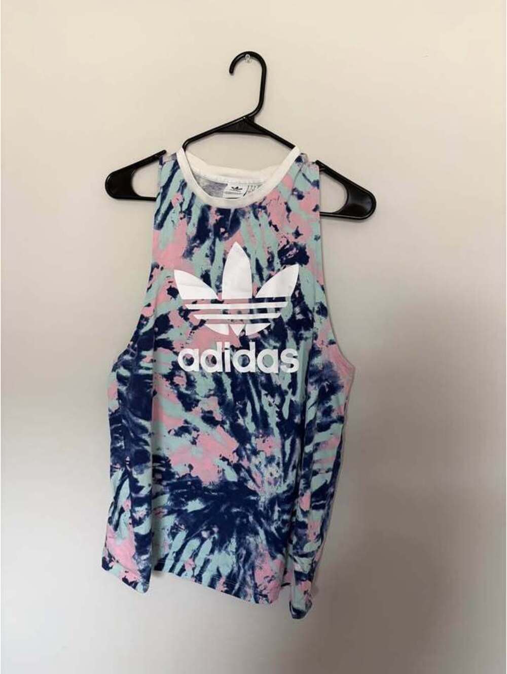 Men’s Sleeveless Shirt Size Medium